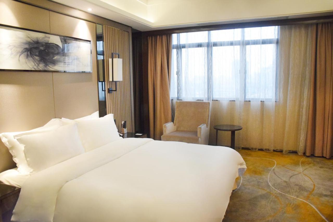 Ramada Foshan Hotel Eksteriør billede