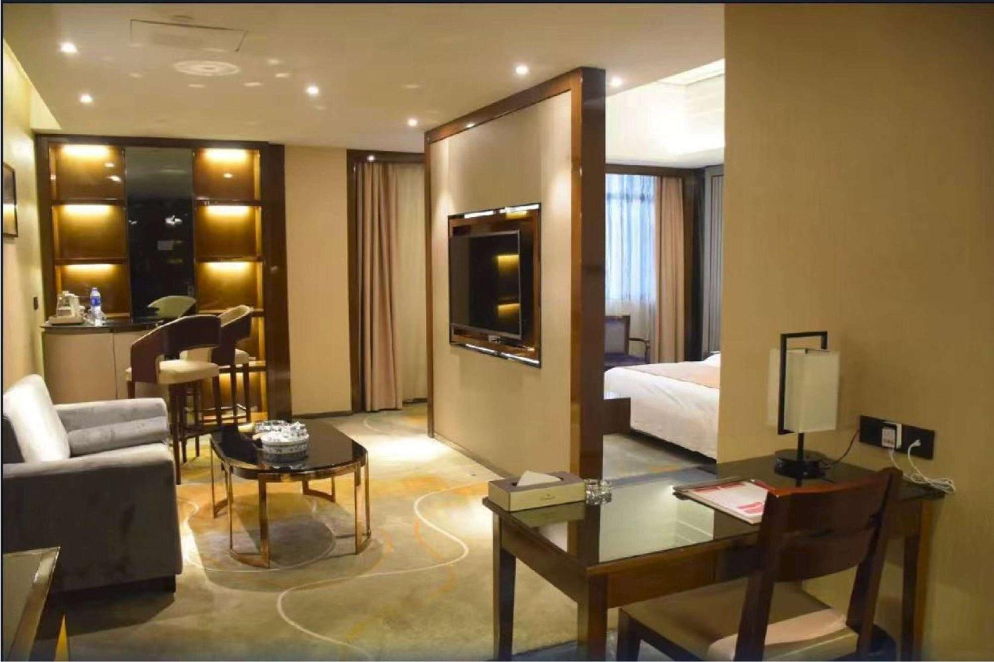 Ramada Foshan Hotel Eksteriør billede