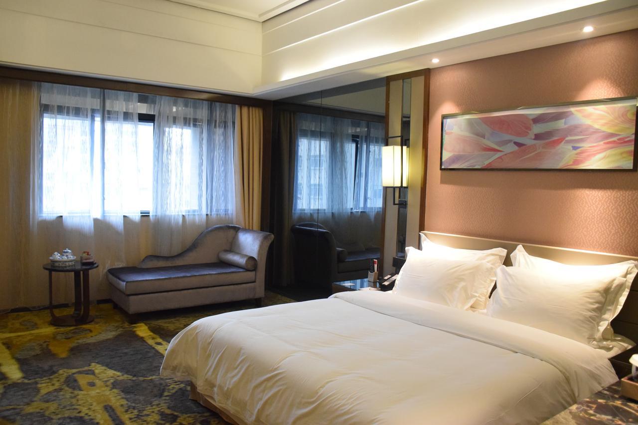 Ramada Foshan Hotel Eksteriør billede