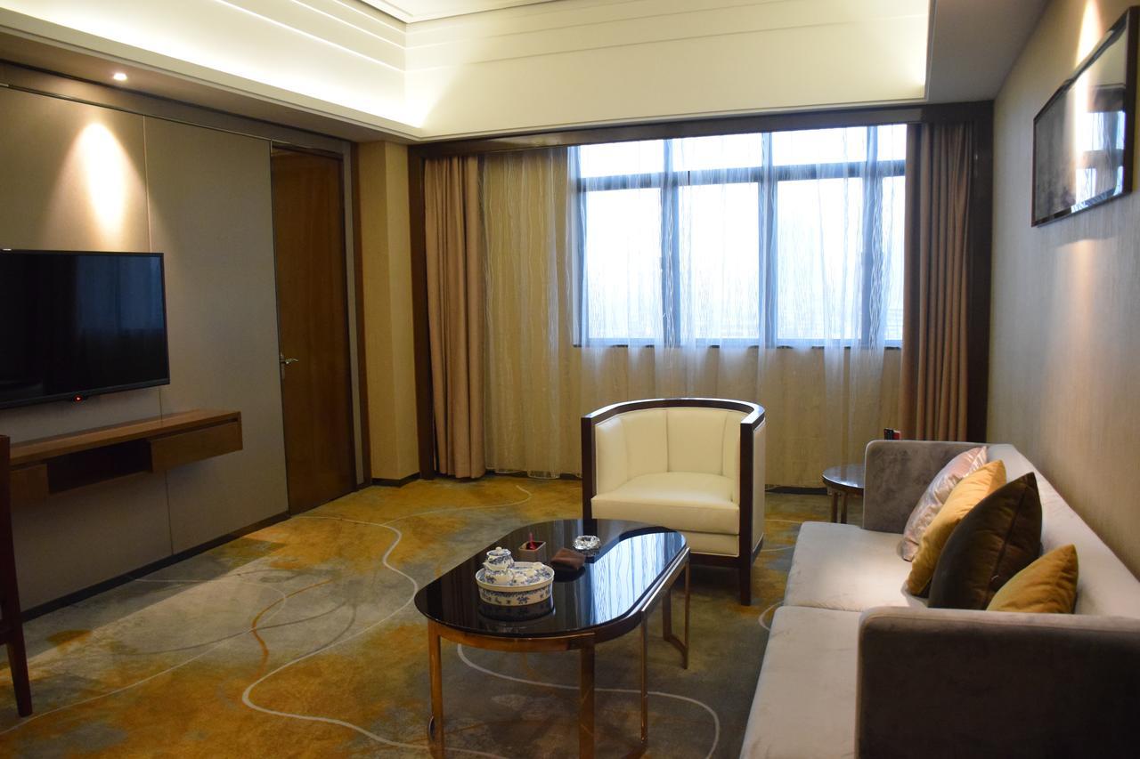 Ramada Foshan Hotel Eksteriør billede